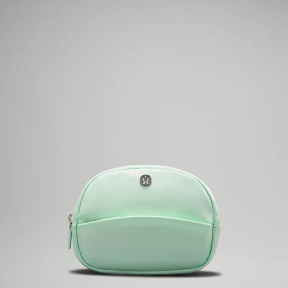 Go Getter Pouch Mini Lululemon Bag - Picture 5 of 17